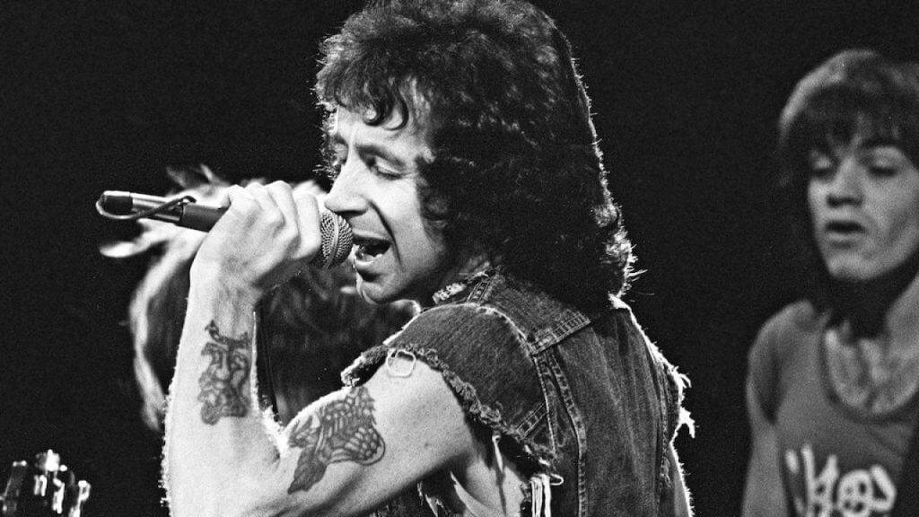 Bon Scott, salah satu pendiri band AC/DC, meninggal pada 1980